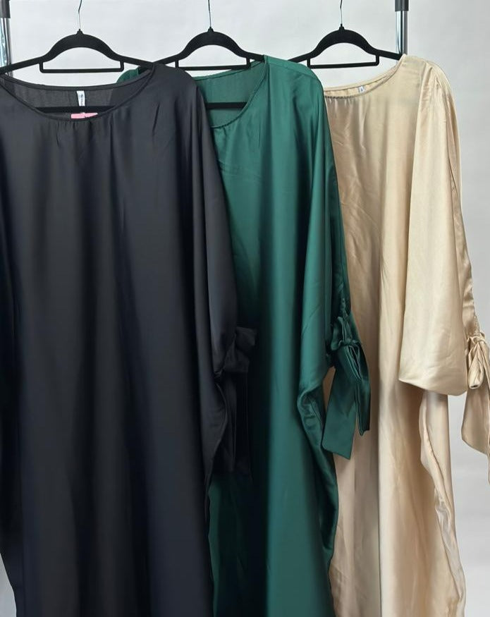 Firdaous satin dress