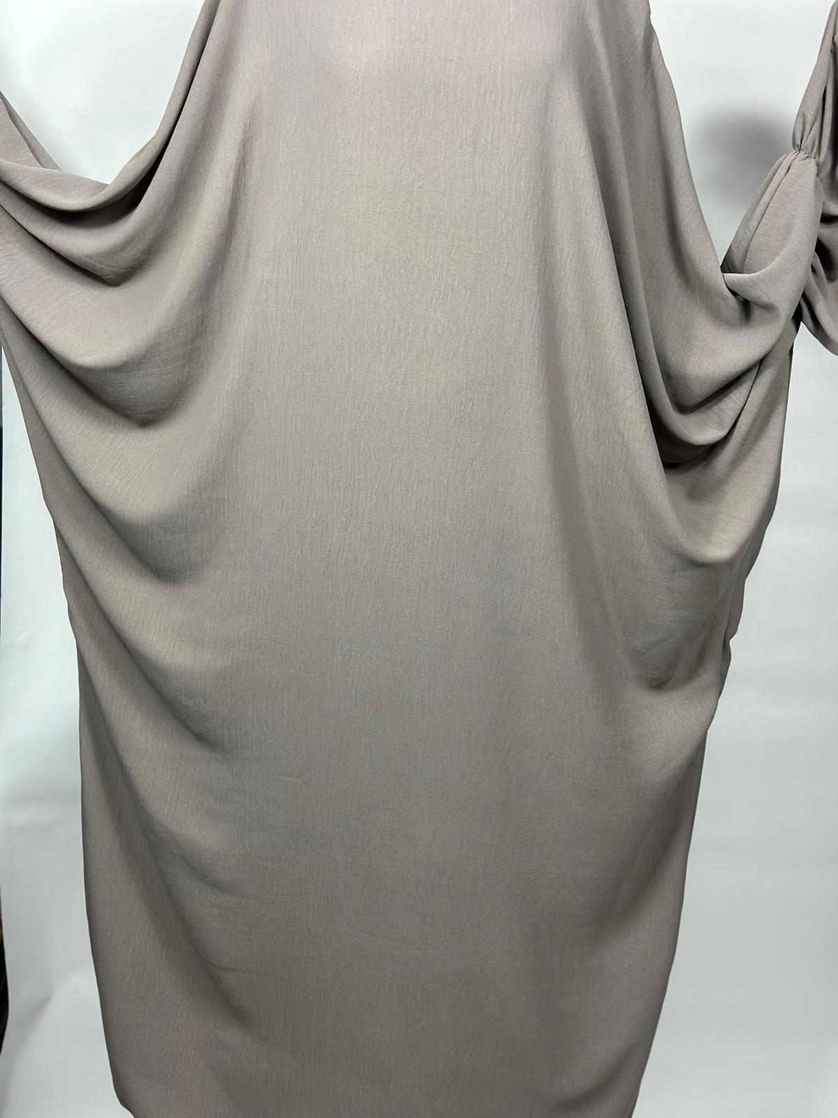 Loubna abaya